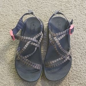 Girls' size 5 (women's size 7) chacos